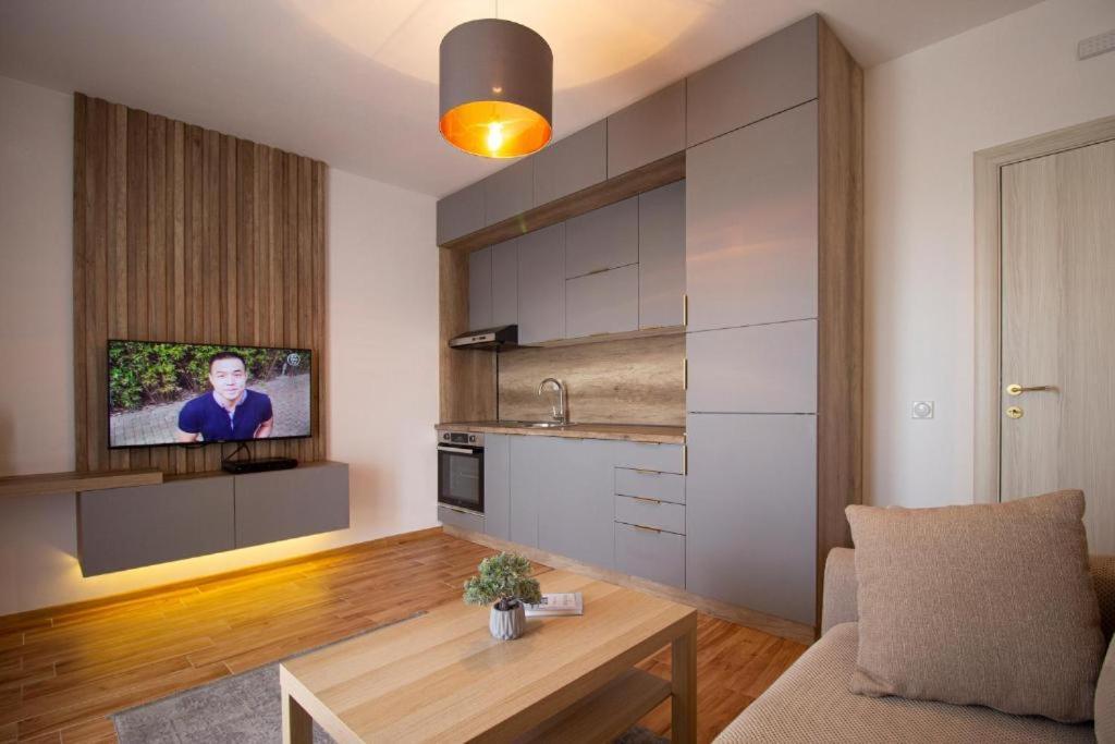 Laurel Apartments Бар Экстерьер фото